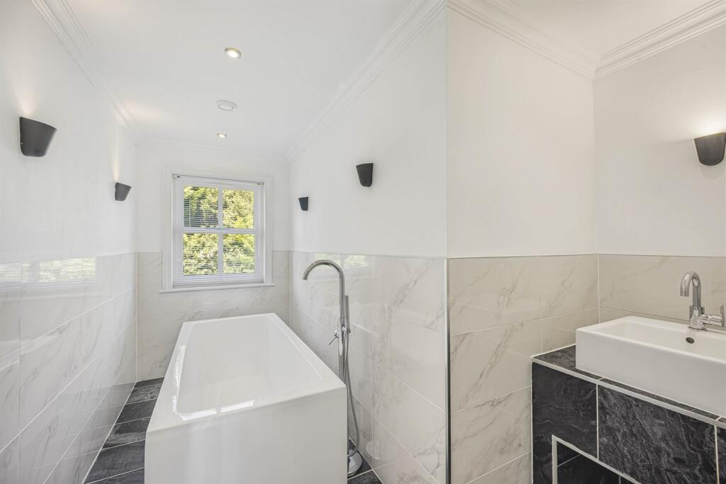 6 bedroom detached house for sale in Millway, Hale Barns, Altrincham, WA15